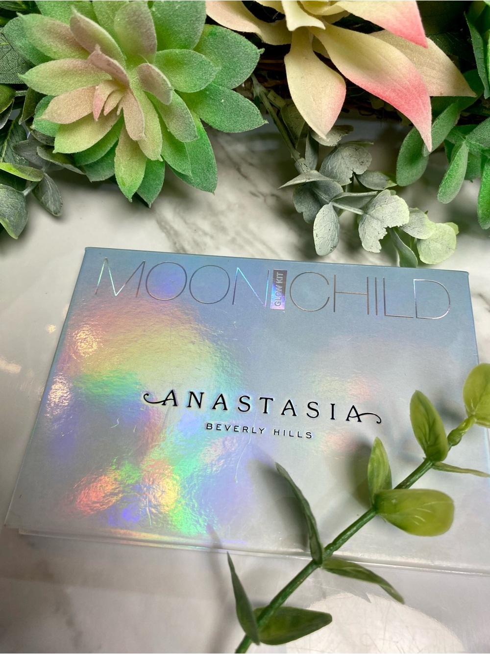 Limited Edition Anastasia Beverly Hills Moonchild Glow Kit